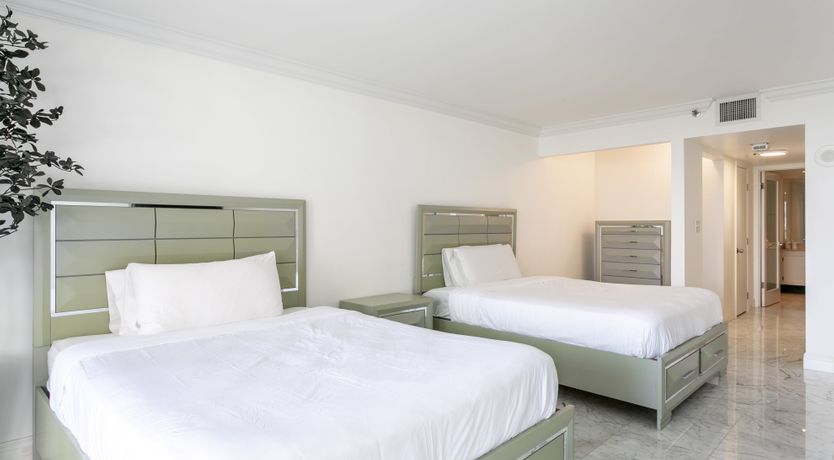 Photo of Down in Bayshore