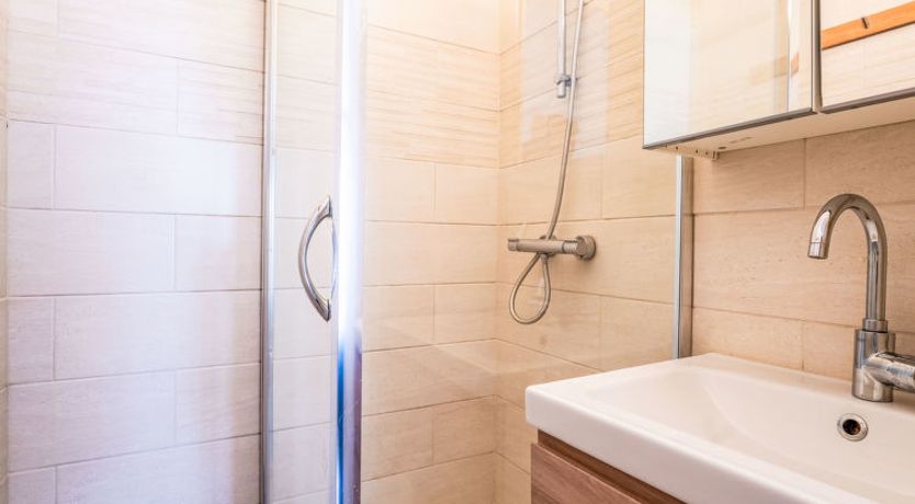 Photo of Centrally located "BeachNest"