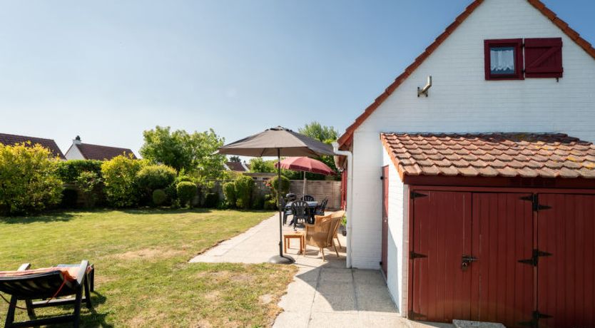 Photo of Polderhuis 9 parking and shared pool Holiday Home 10