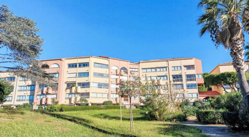 Photo of Les Marines d'Aryana Apartment 6