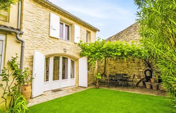 Le Jardin Holiday Home