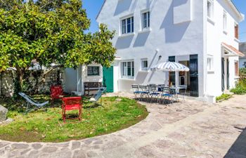 Charme de la Plage de Port Lin Holiday Home