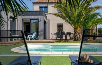 Villa Sunset Holiday Home