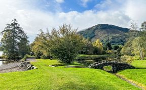 Photo of Loch Ness Romantic Hideaway