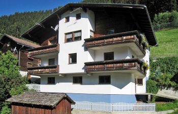 Miramonte Apartment 6 Holiday Home