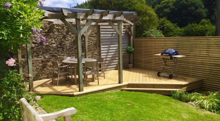 Photo of 2 Bed in Weare Giffard