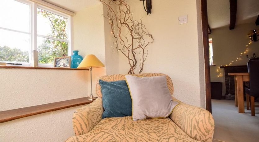 Photo of 2 Bed in Weare Giffard