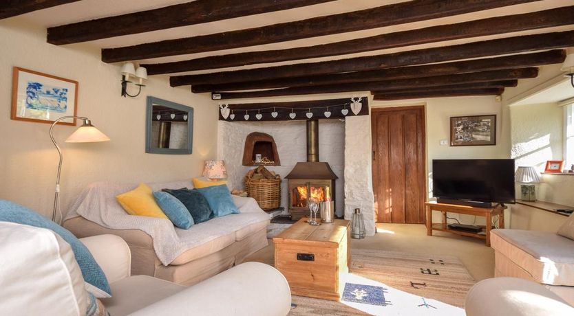 Photo of 2 Bed in Weare Giffard