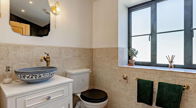 Photo of 1 Bed in Woodtown