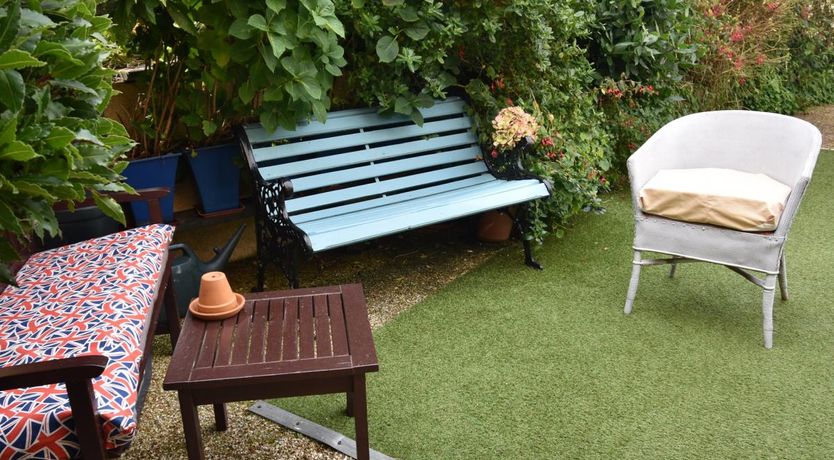 Photo of 2 Bed in Tenby