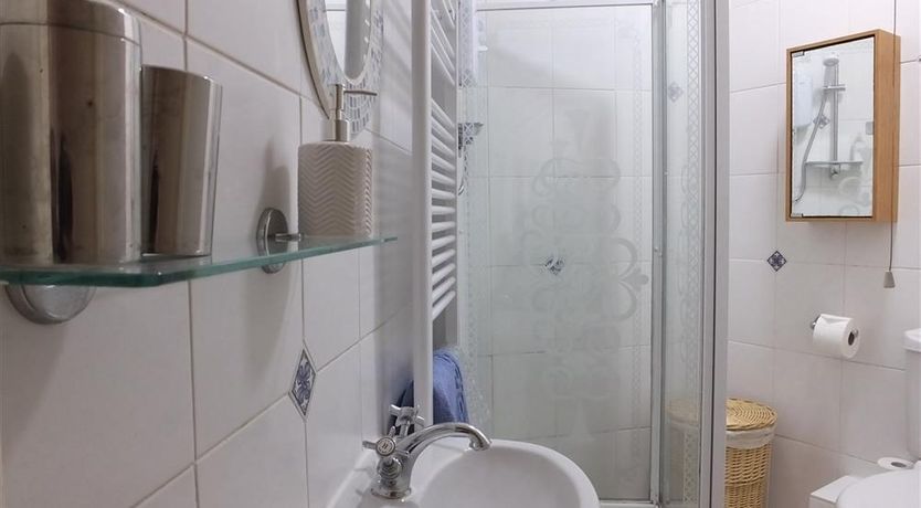 Photo of 2 Bed in Tenby