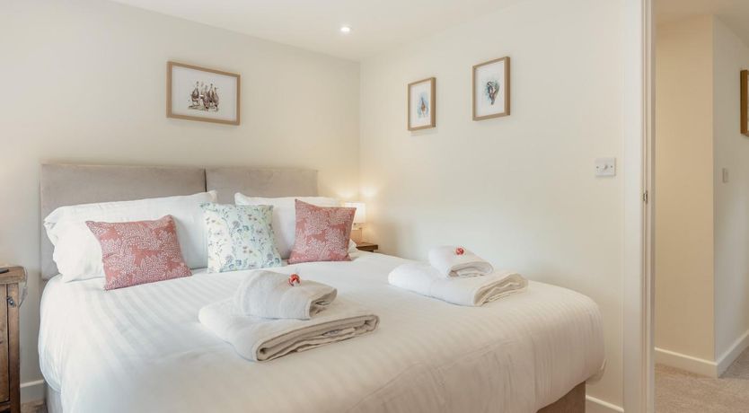 Photo of 3 Bed in Fordingbridge