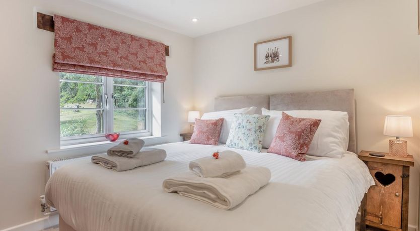 Photo of 3 Bed in Fordingbridge