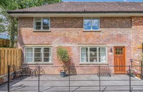 Photo of in-godshill-2