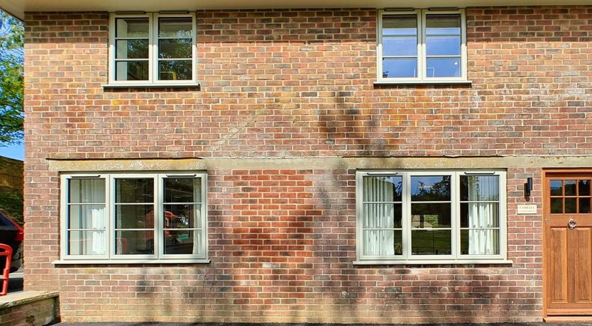 Photo of in Godshill (96126)