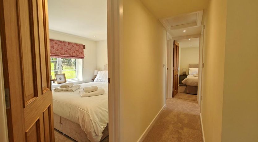 Photo of 3 Bed in Godshill