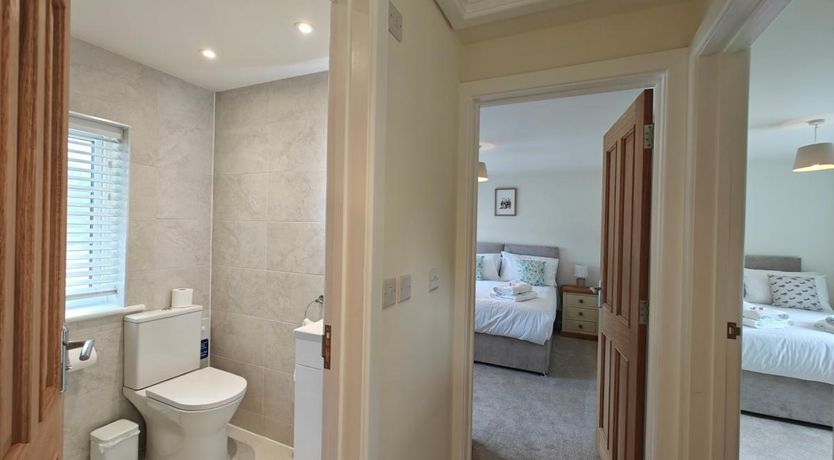 Photo of 2 Bed in Godshill