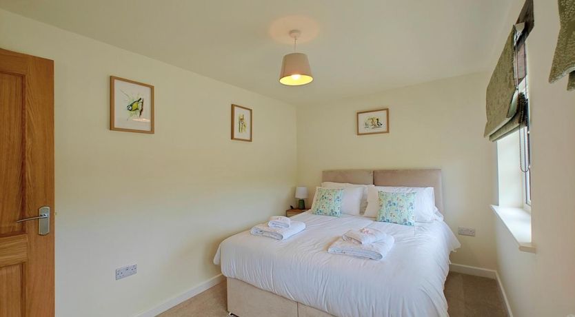 Photo of 2 Bed in Godshill
