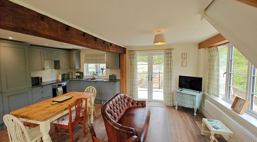 Photo of 2 Bed in Godshill