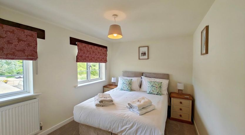 Photo of 2 Bed in Godshill