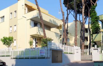 Veranda Apartment 2 Holiday Home