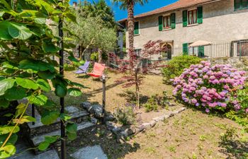 Angela Holiday Home