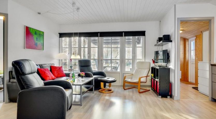 Photo of "Agneta" - 750m from the sea