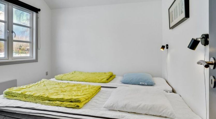 Photo of "Agneta" - 750m from the sea