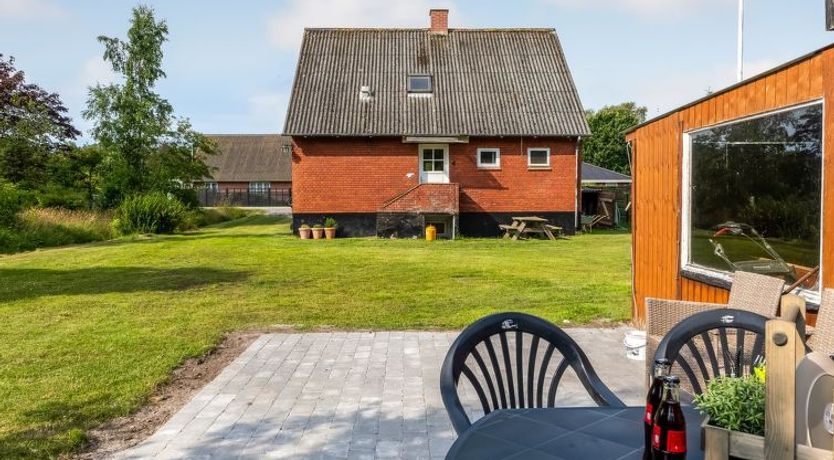 Photo of "Arben" - 900m from the sea