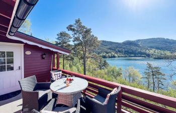 Tussebu Holiday Home