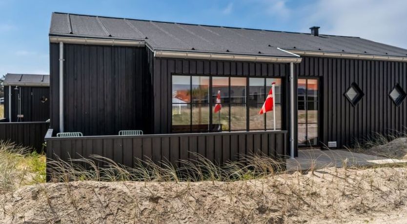 Photo of "Tessa" - 500m from the sea