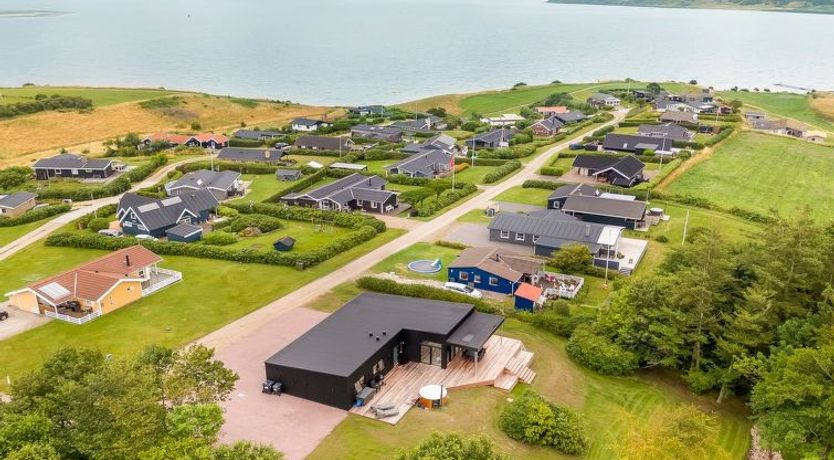 Photo of "Stjerne" - 300m to the fjord