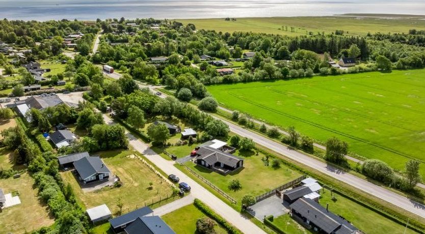 Photo of "Ebertine" - 740m to the fjord