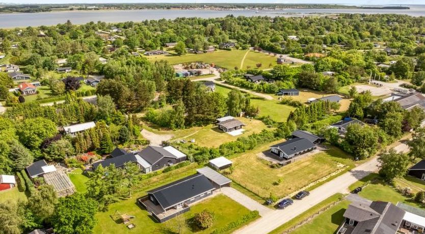 Photo of "Ebertine" - 740m to the fjord