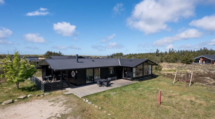 Photo of "Brunkil" - 500m from the sea