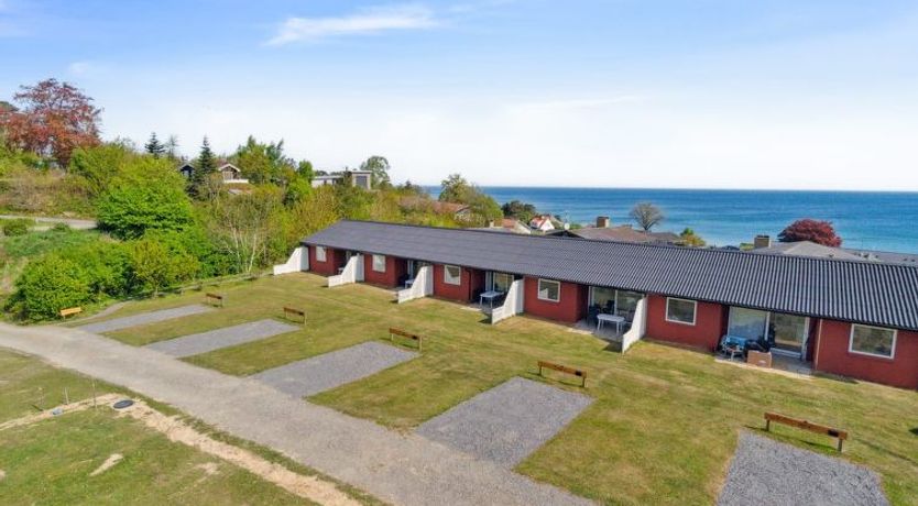 Photo of "Heddi" - 300m from the sea