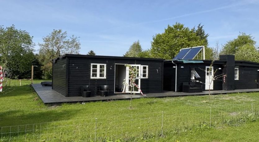 Photo of "Thrym" - 2.5km from the sea