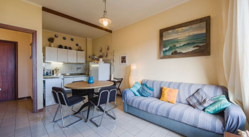 Photo of Caprifoglio