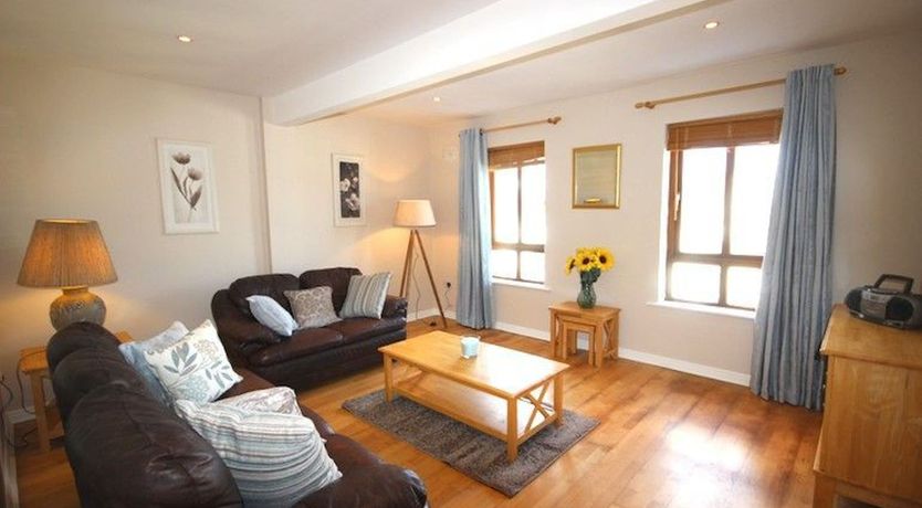 Photo of No 2 Clifden Court