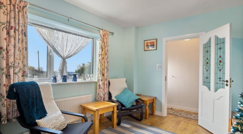 Photo of An Teachín Corcra