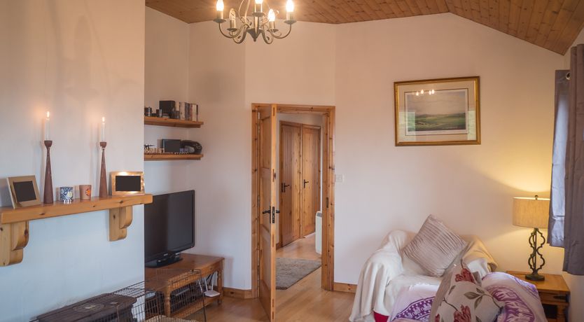 Photo of Errislannan Stone Cottage