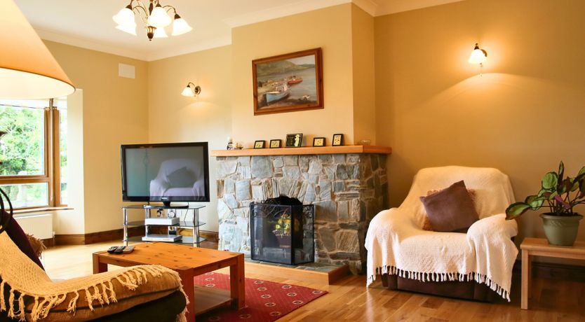 Photo of White Thorn House