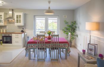 Townhouse Chic Holiday Home