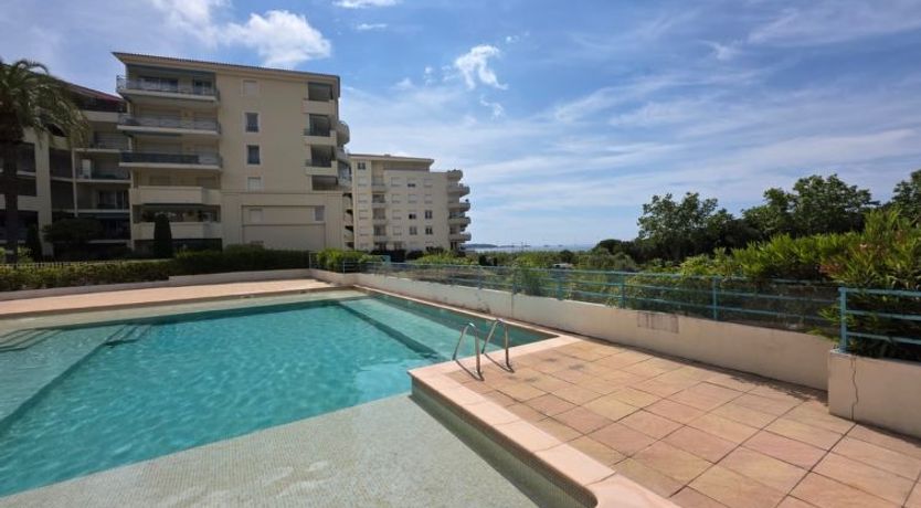 Photo of Les Pins Bleus Apartment 3