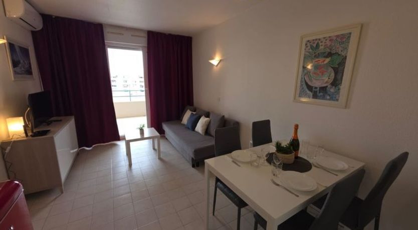 Photo of Les Pins Bleus Apartment 3