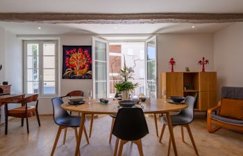 Les Palmiers Holiday Home