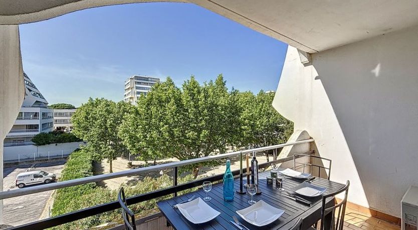 Photo of L'Amiral Apartment 2