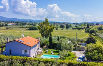 Garden Holiday Home
