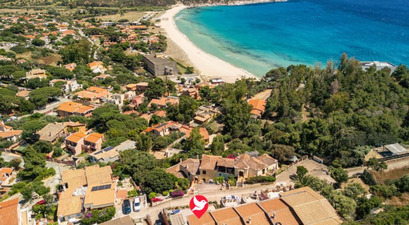 Photo of Solanas mare