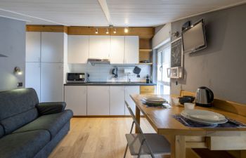 Mater Studio Flat Holiday Home